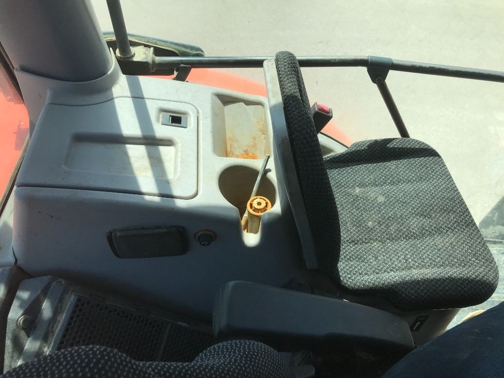 Tracteur KUBOTA M 7151 PREMIUM  - photo slide 15