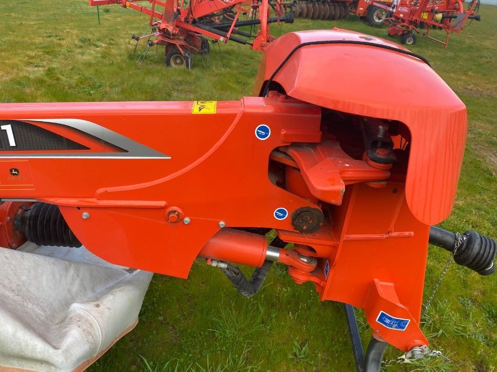 Faucheuse KUHN GMD 4411-FF - photo slide 12