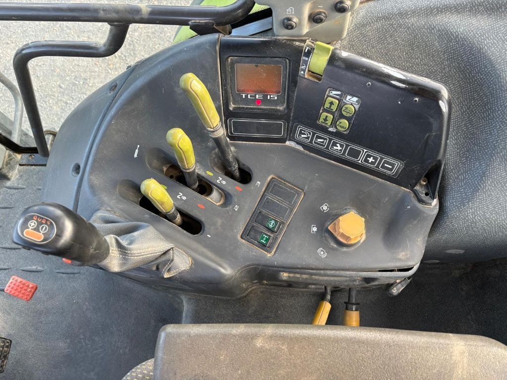 Tracteur CLAAS ARES 657 ATZ - photo slide 25