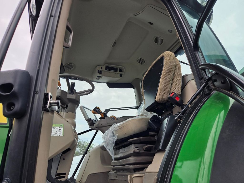 Tracteur JOHN DEERE 6r215 - photo slide 25