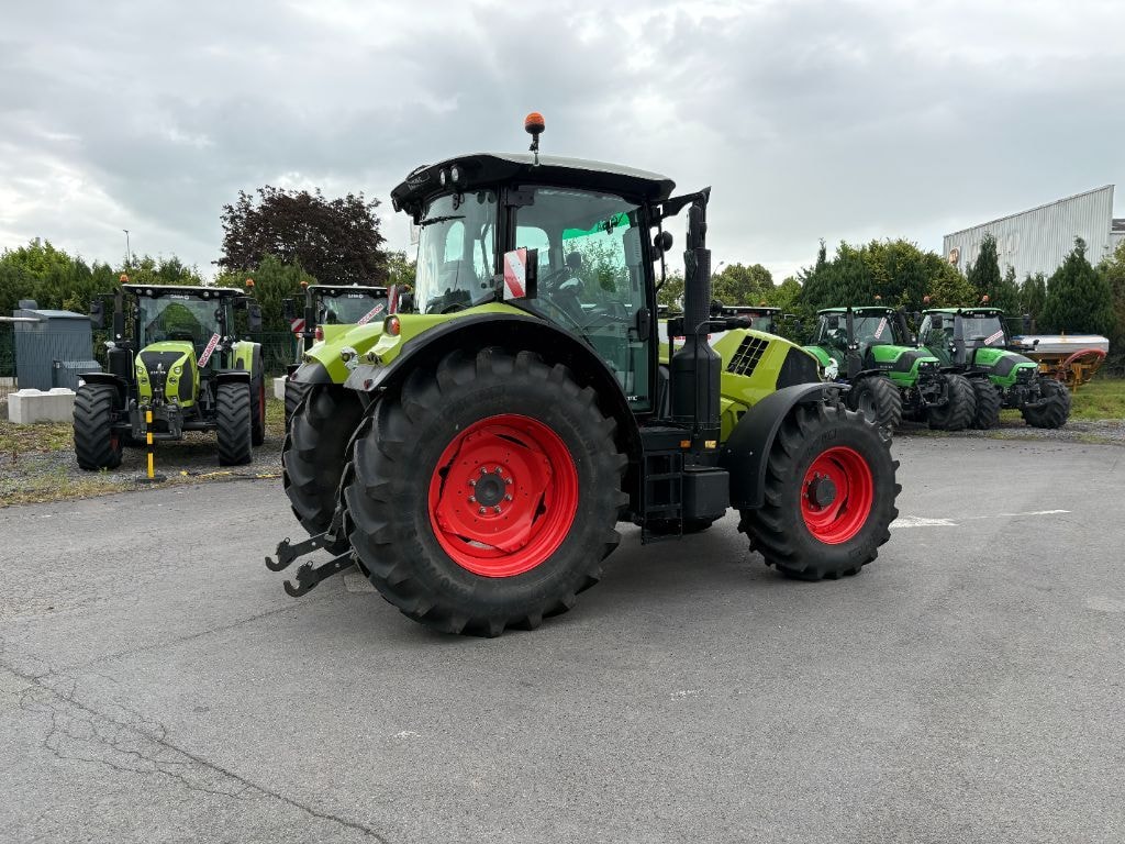 Tracteur CLAAS Arion 630 cmatic - photo slide 5