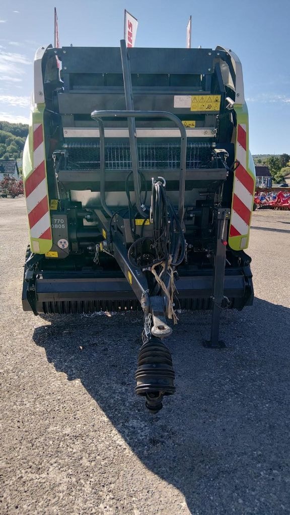 Presse balles rondes CLAAS varaint 450 - photo slide 4