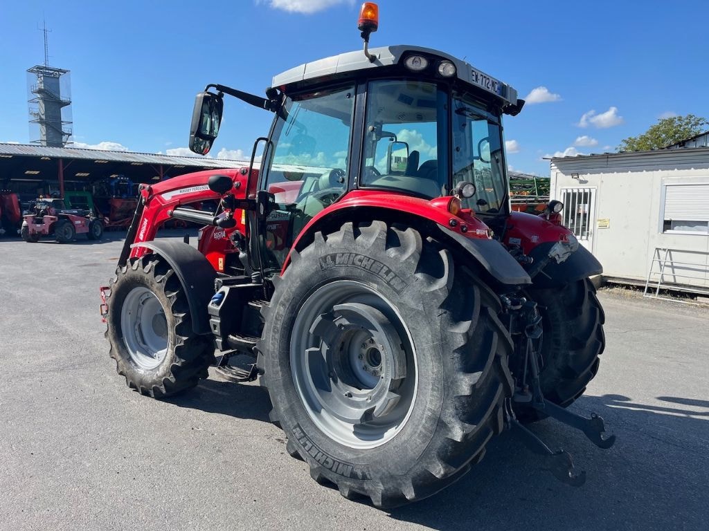Tracteur MASSEY FERGUSON 5713S DYNA-4 - photo slide 5
