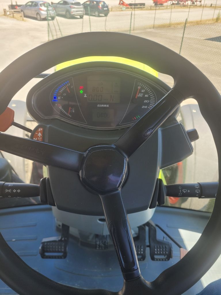 Tracteur CLAAS AXION 920 CMATIC CIS + - photo slide 14