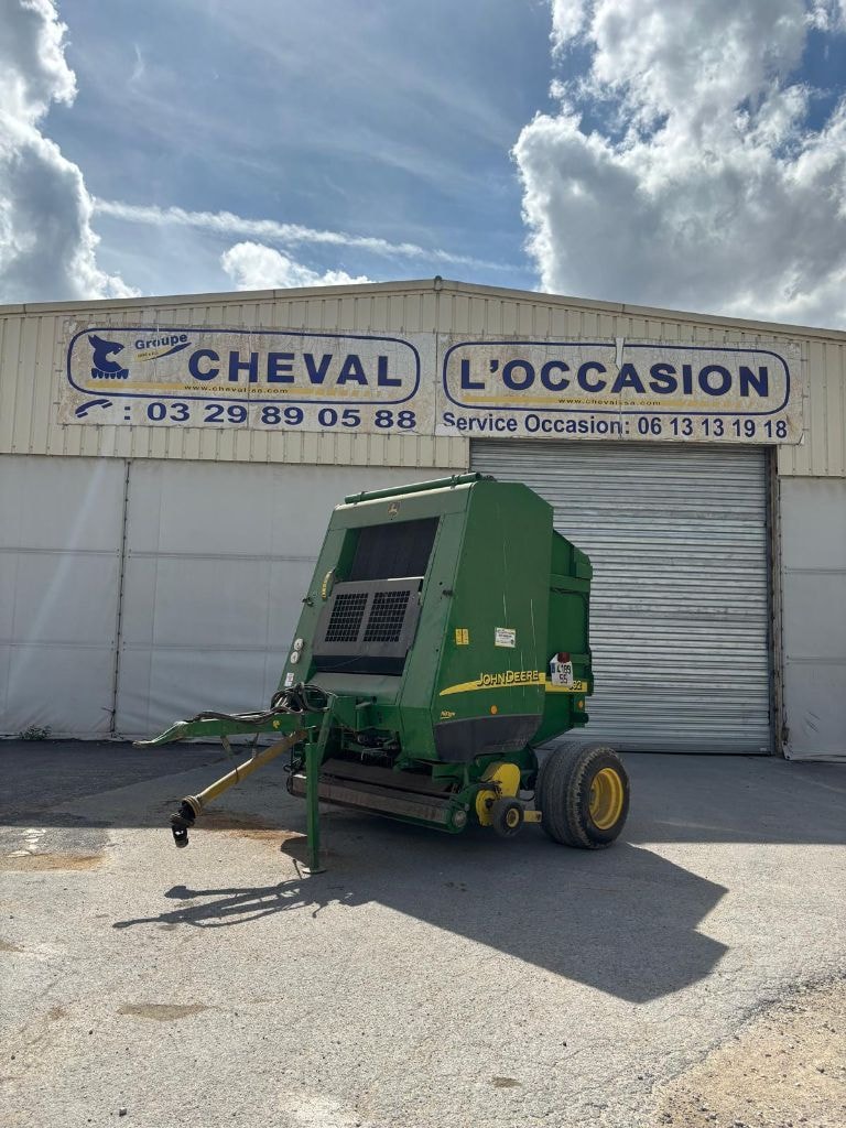 Presse balles rondes JOHN DEERE 592 Hi Flow  - photo slide 1