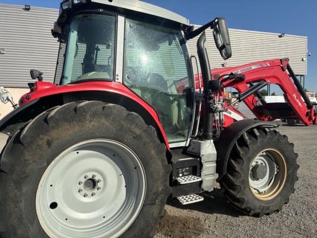 Tracteur chargeur MASSEY FERGUSON 5s135 DYNA 6 EFFICIENT - photo slide 8