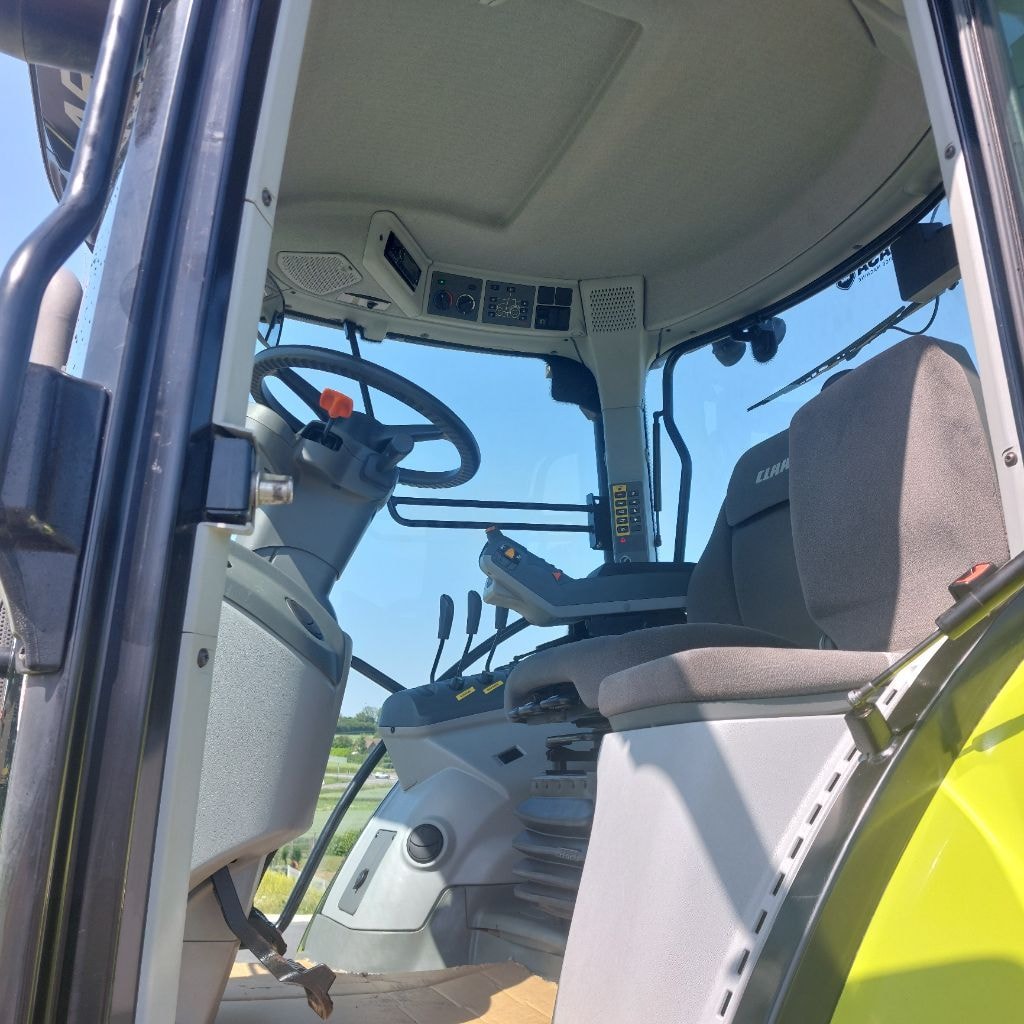 Tracteur CLAAS ARION 620 CIS - photo slide 7