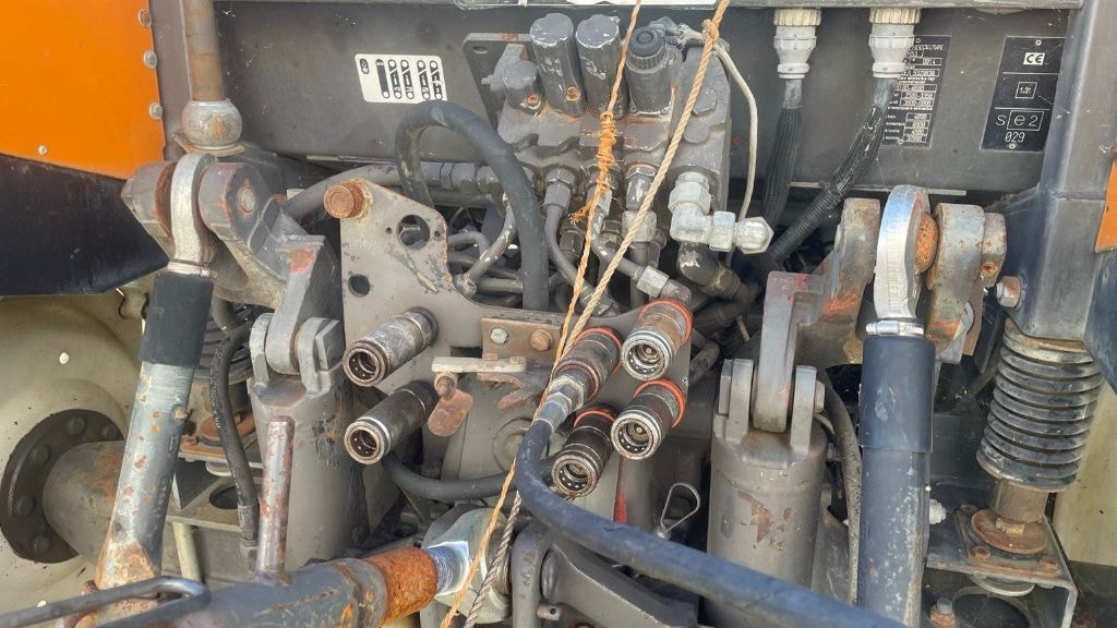 Tracteur RENAULT ARES 556 RZ - photo slide 7