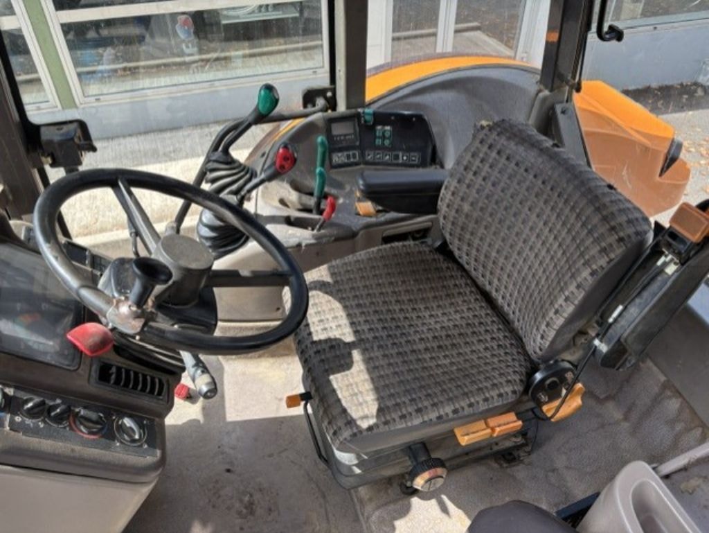 Tracteur RENAULT ARES 640 RZ - photo slide 5