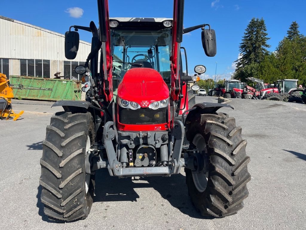 Tracteur MASSEY FERGUSON 5713S DYNA-4 - photo slide 7
