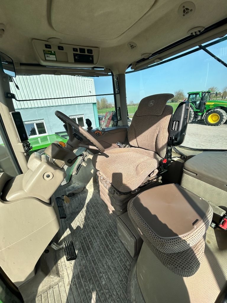 Tracteur JOHN DEERE 8370R - photo slide 8