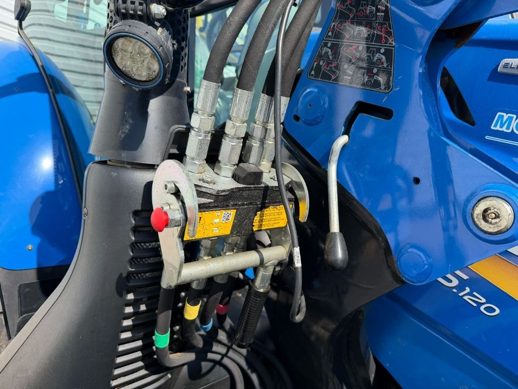 Tracteur NEW HOLLAND T5.120 EC - photo slide 16