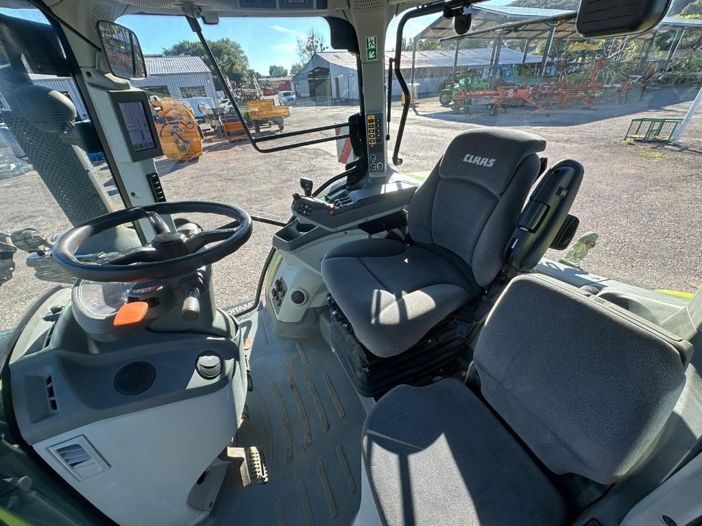 Tracteur CLAAS ARION 530 cmatic - photo slide 2