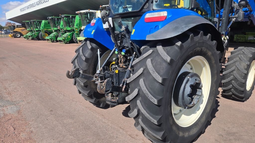 Tracteur chargeur NEW HOLLAND T5.105 DC - photo slide 10