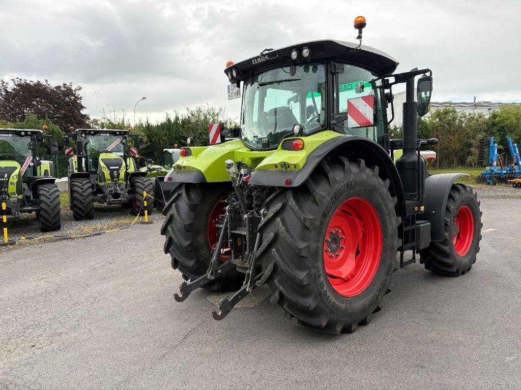 Tracteur CLAAS Arion 630 cmatic - photo slide 6