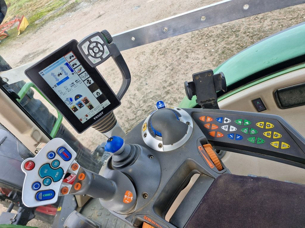 Tracteur FENDT 718 VARIO POWER - photo slide 11
