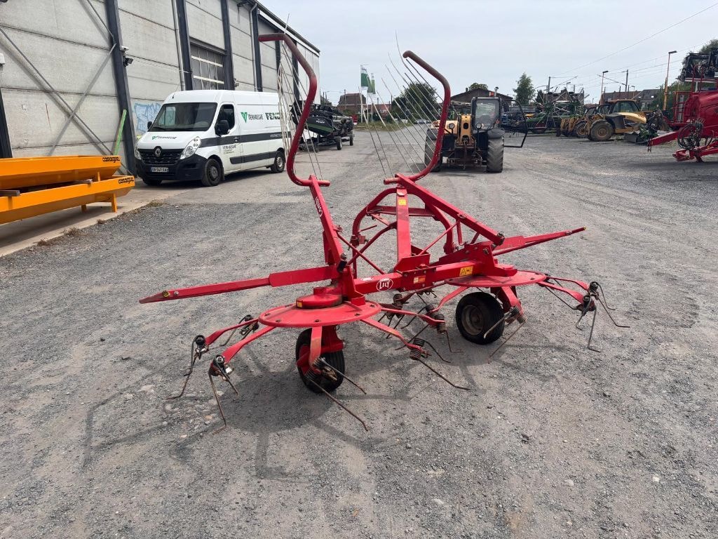 Faneuse LELY Lotus 300 - photo slide 4