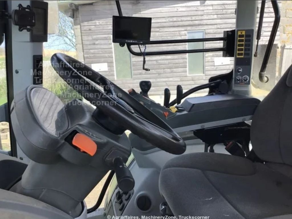 Tracteur CLAAS Arion 550 CIS - photo slide 6