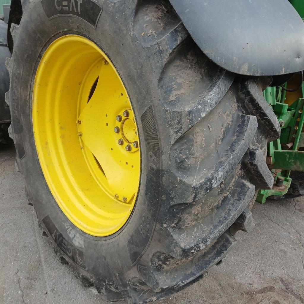 Tracteur JOHN DEERE 6430 - photo slide 9