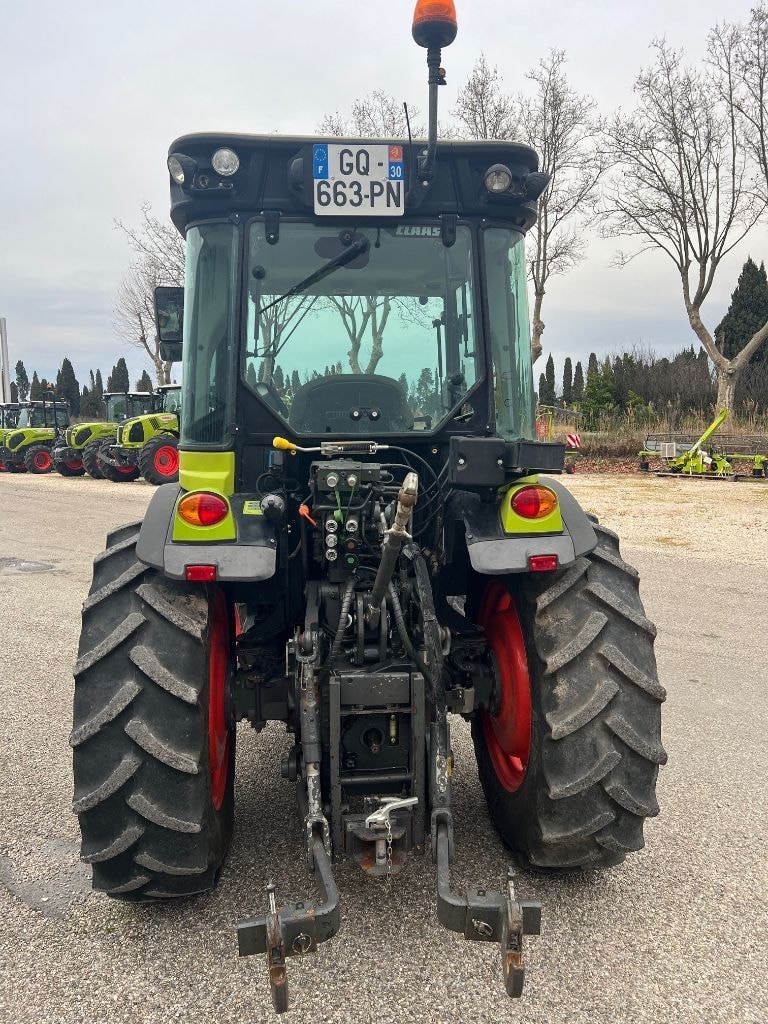 Tracteur CLAAS Nexos 240 m - photo slide 6