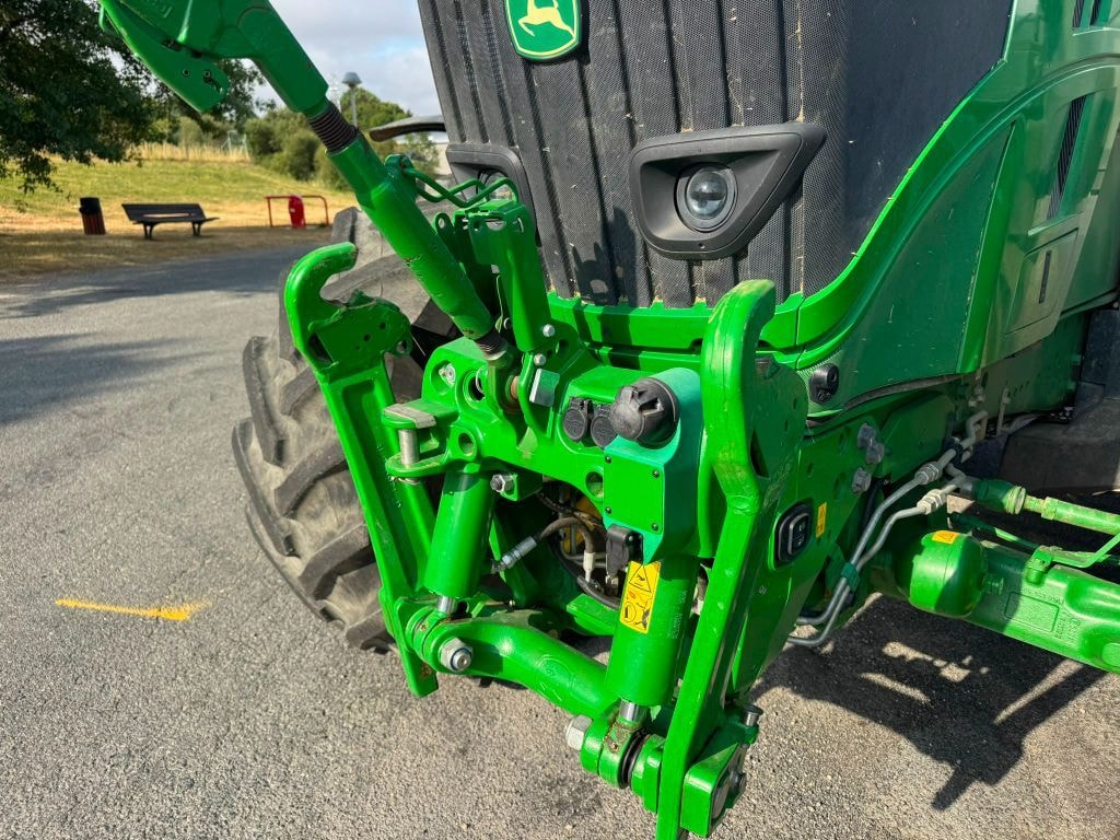 Tracteur JOHN DEERE 6R 195 - photo slide 9