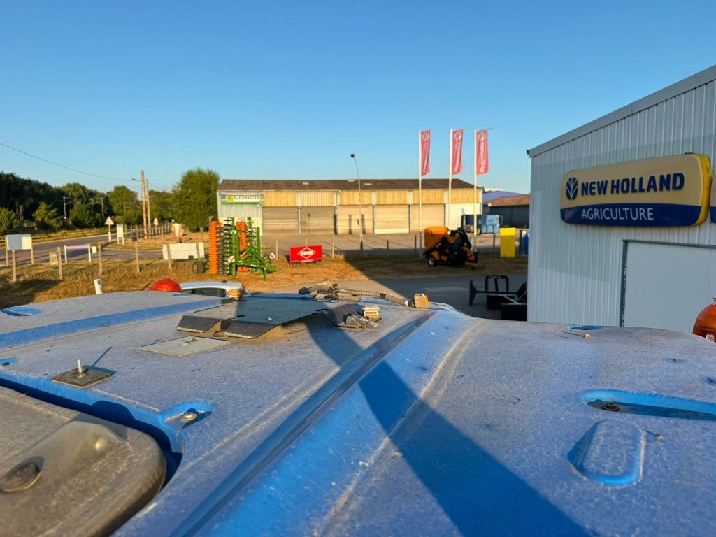 Tracteur NEW HOLLAND T7.315 AC - photo slide 6