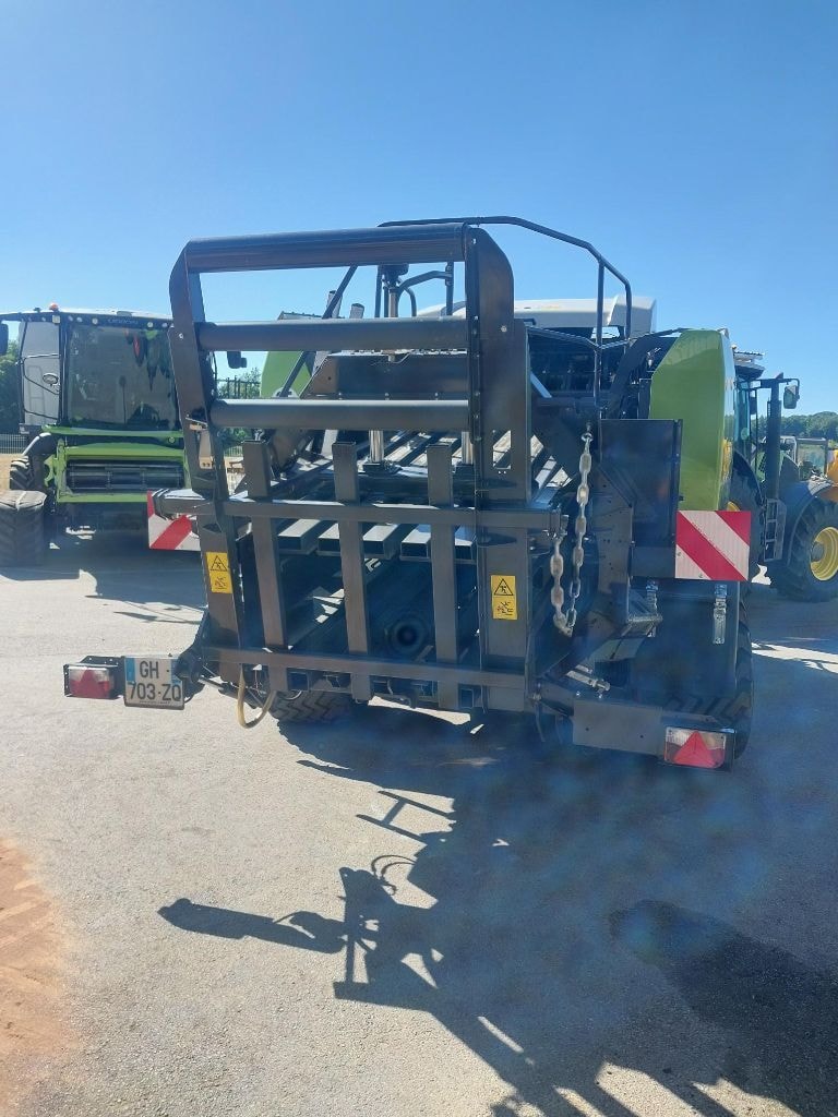 Presse haute densite CLAAS quadrant 5200  - photo slide 5