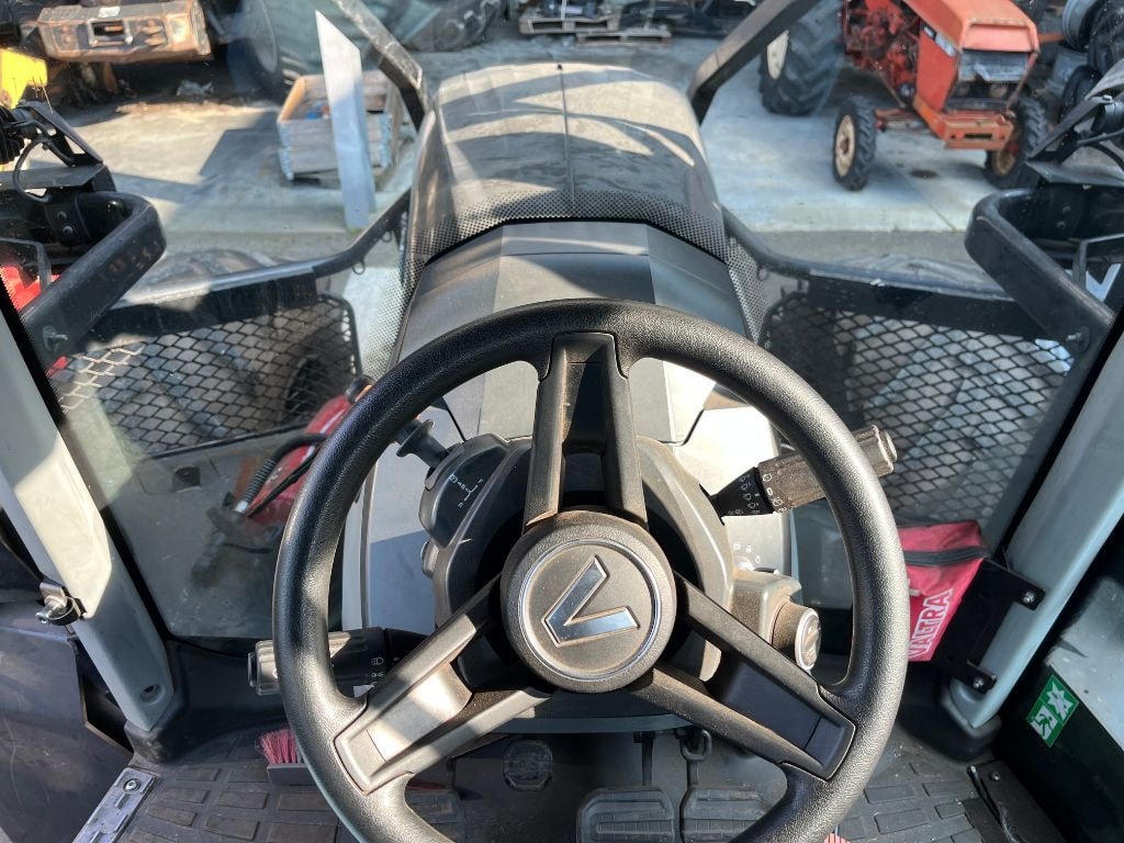 Tracteur forestier VALTRA T255V - photo slide 6