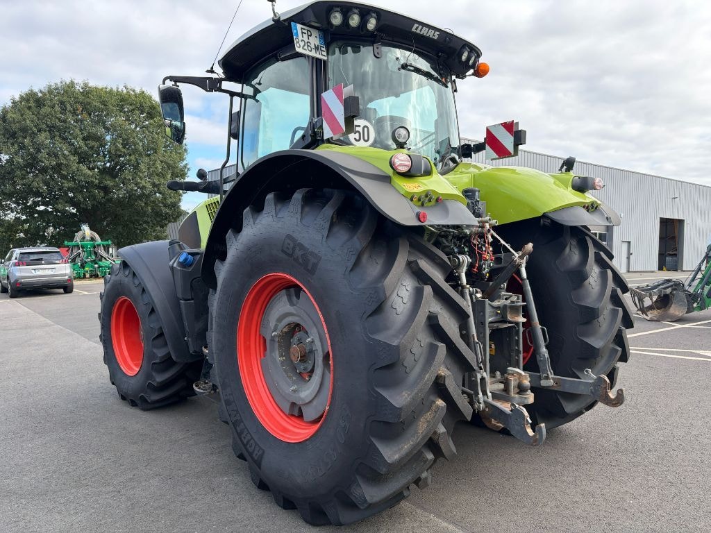 Tracteur CLAAS AXION 830 - photo slide 19