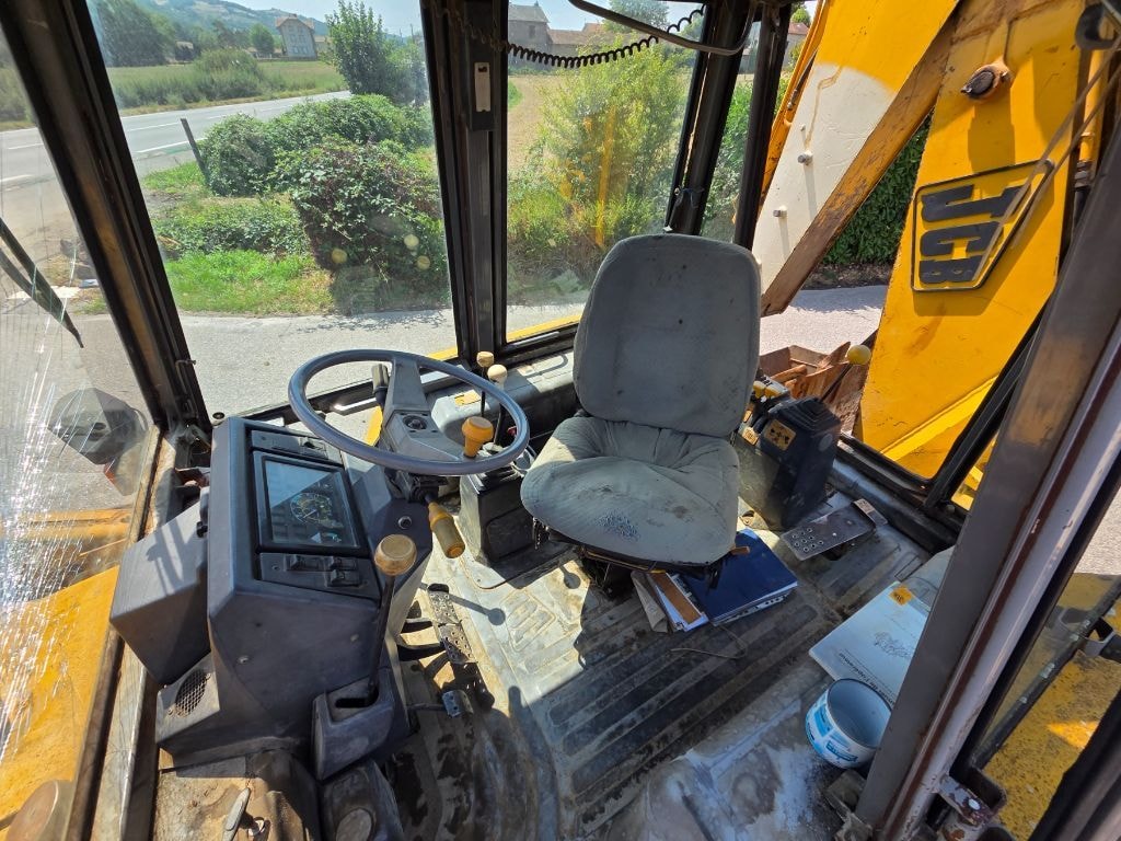 Divers JCB 3CX - photo slide 10
