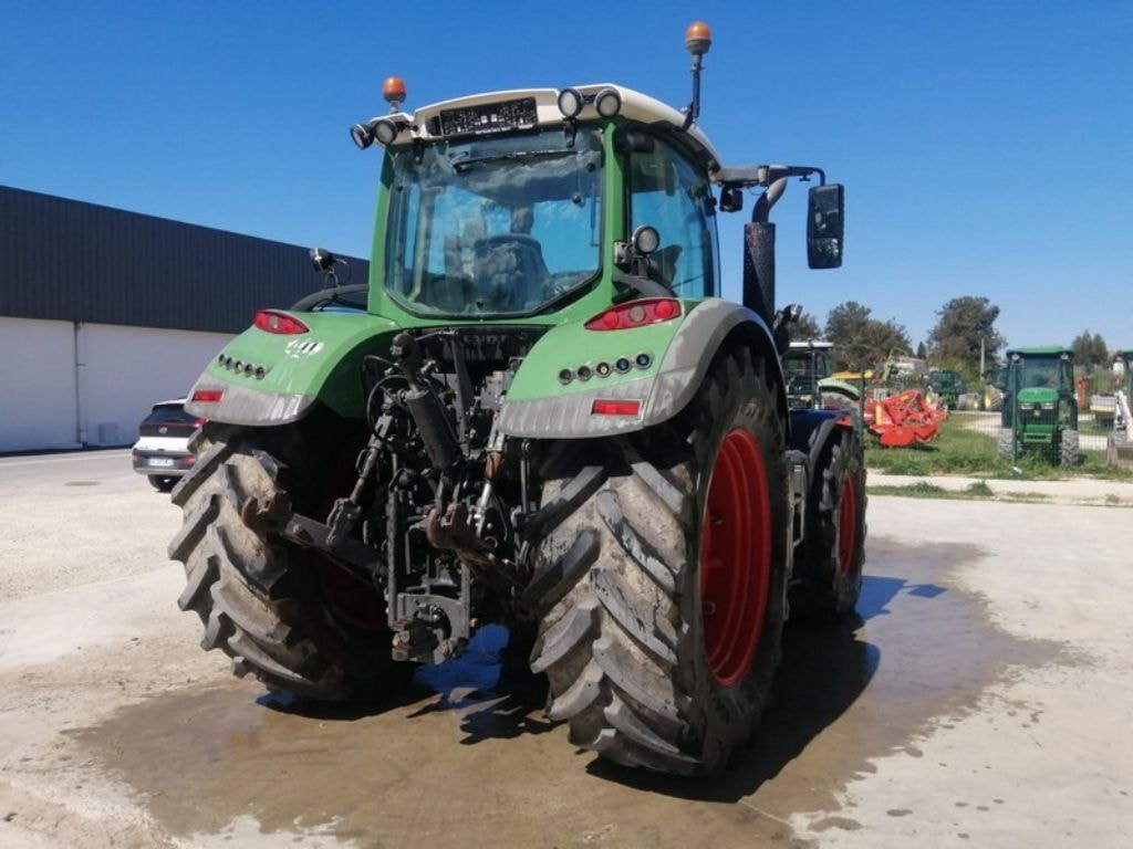 Tracteur FENDT 718 VARIO PROFI + - photo slide 21
