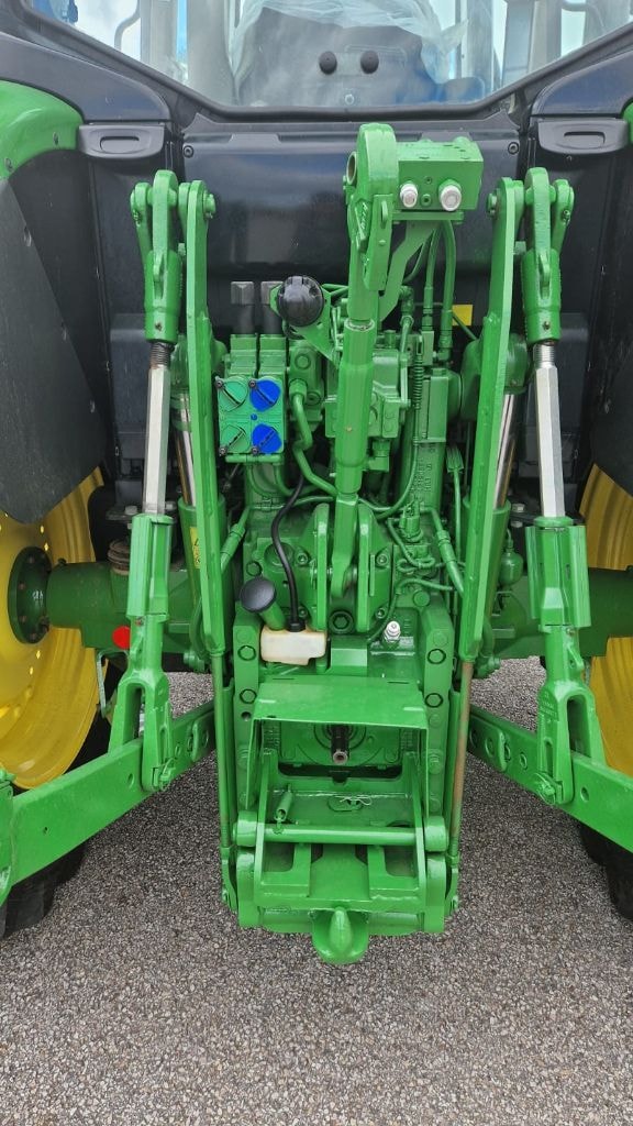Tracteur chargeur JOHN DEERE 6100M - photo slide 6