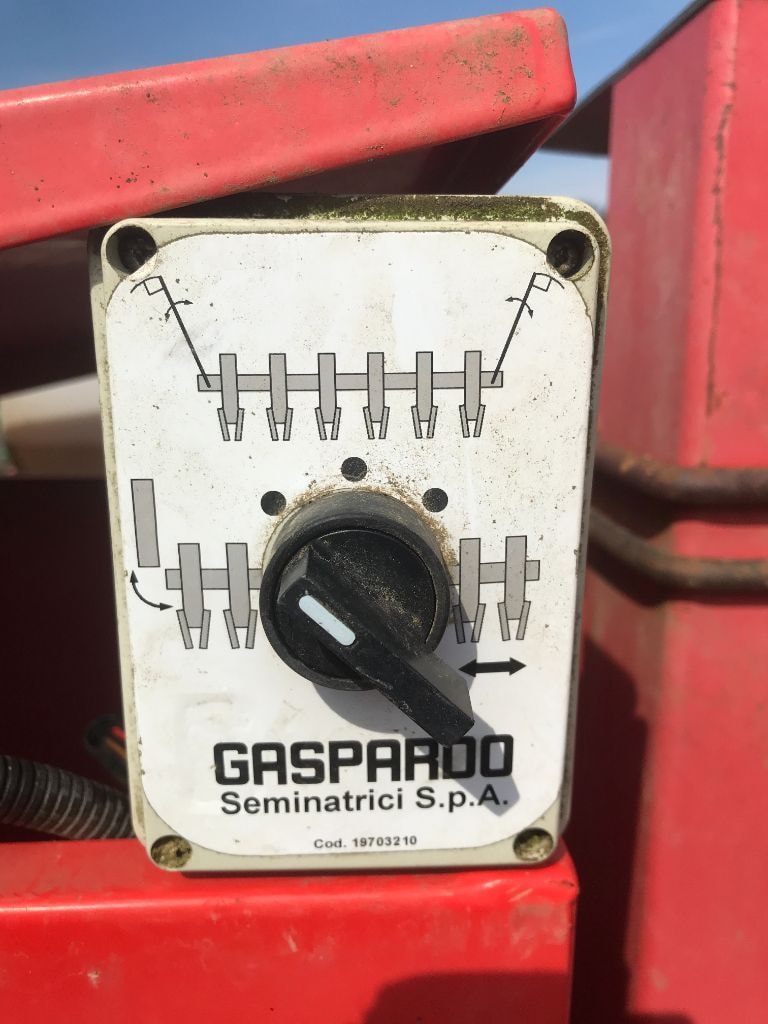 Semoir monograine GASPARDO MAGICA 300 - photo slide 11