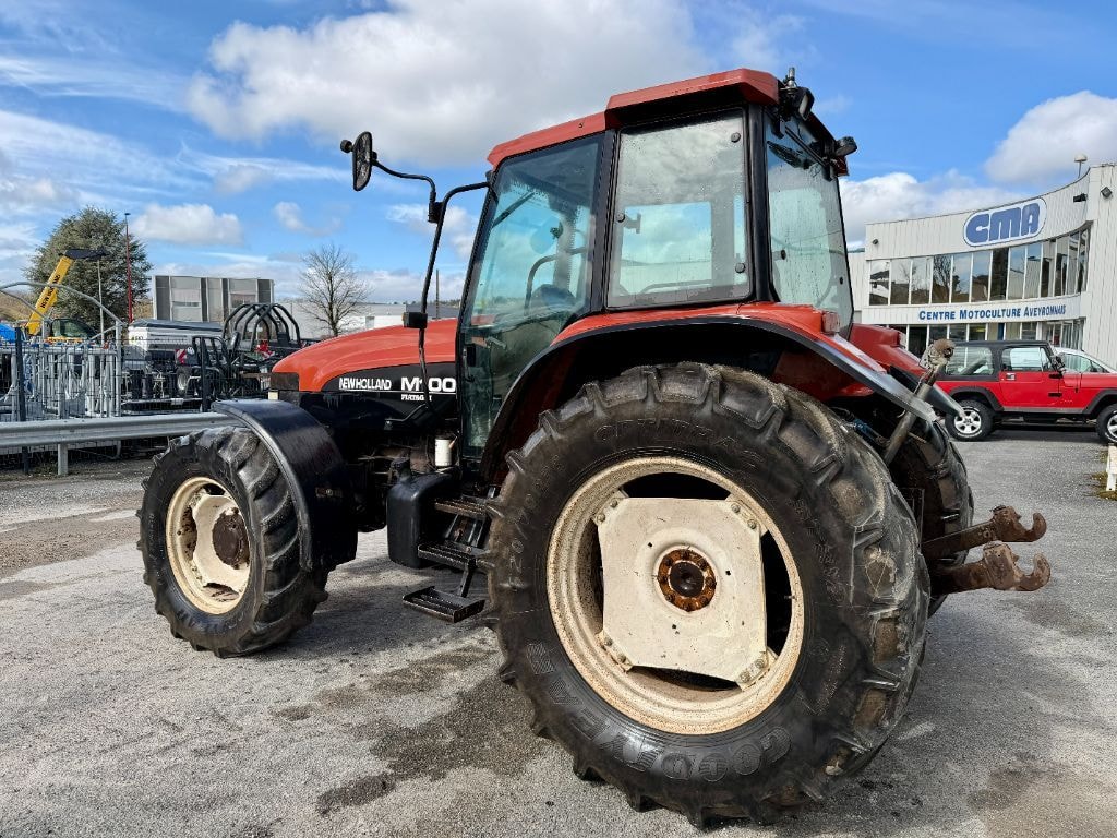 Tracteur NEW HOLLAND M100 - photo slide 3