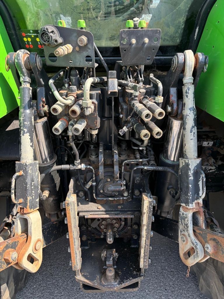 Tracteur DEUTZ FAHR AGROTRON 165.7 - photo slide 18