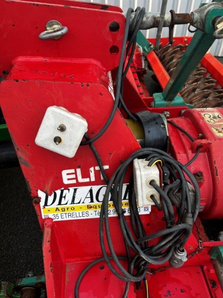 Herse rotative KVERNELAND NG-S 401 ELIT - photo slide 7