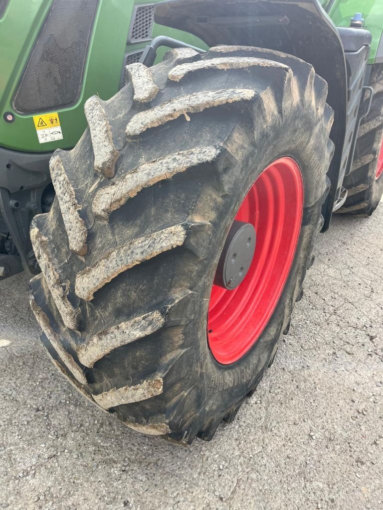 Tracteur FENDT 724 VARIO POWER - photo slide 13