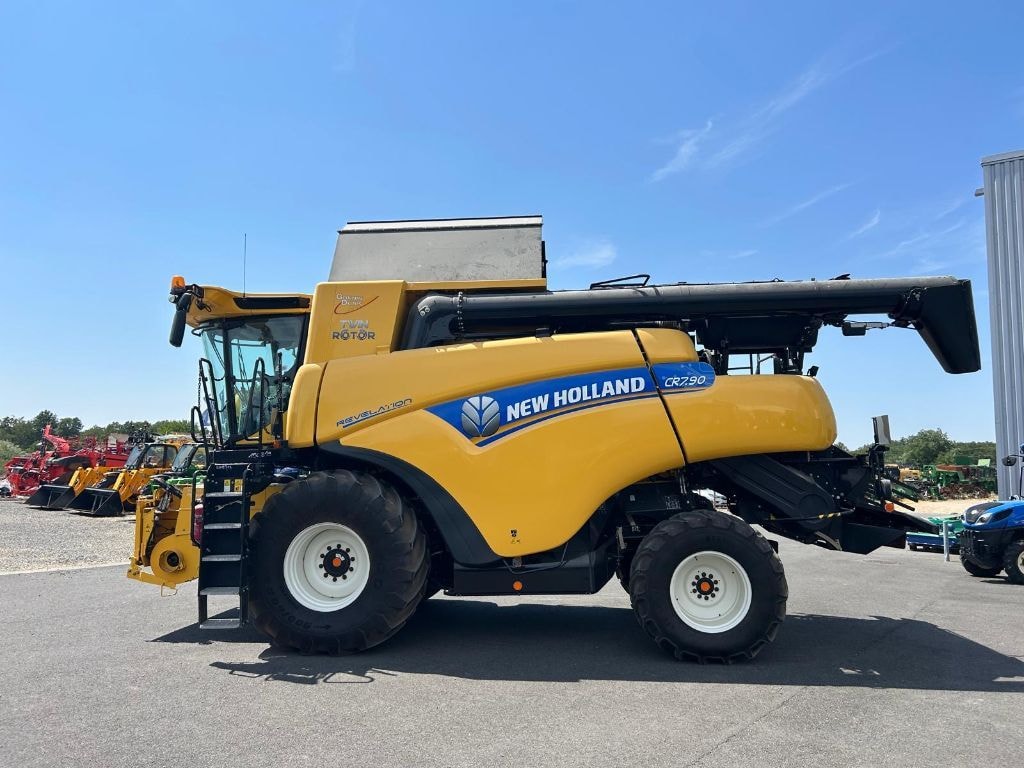 Moissonneuse NEW HOLLAND CR 7.90 REVELATION - photo slide 1