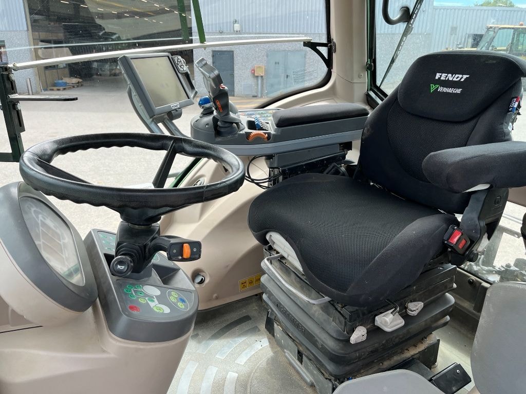 Tracteur FENDT 828 VARIO PROFI - photo slide 13