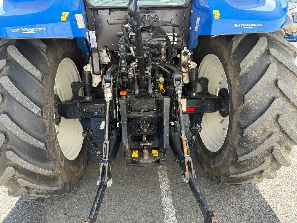 Tracteur NEW HOLLAND T5.120 EC - photo slide 15