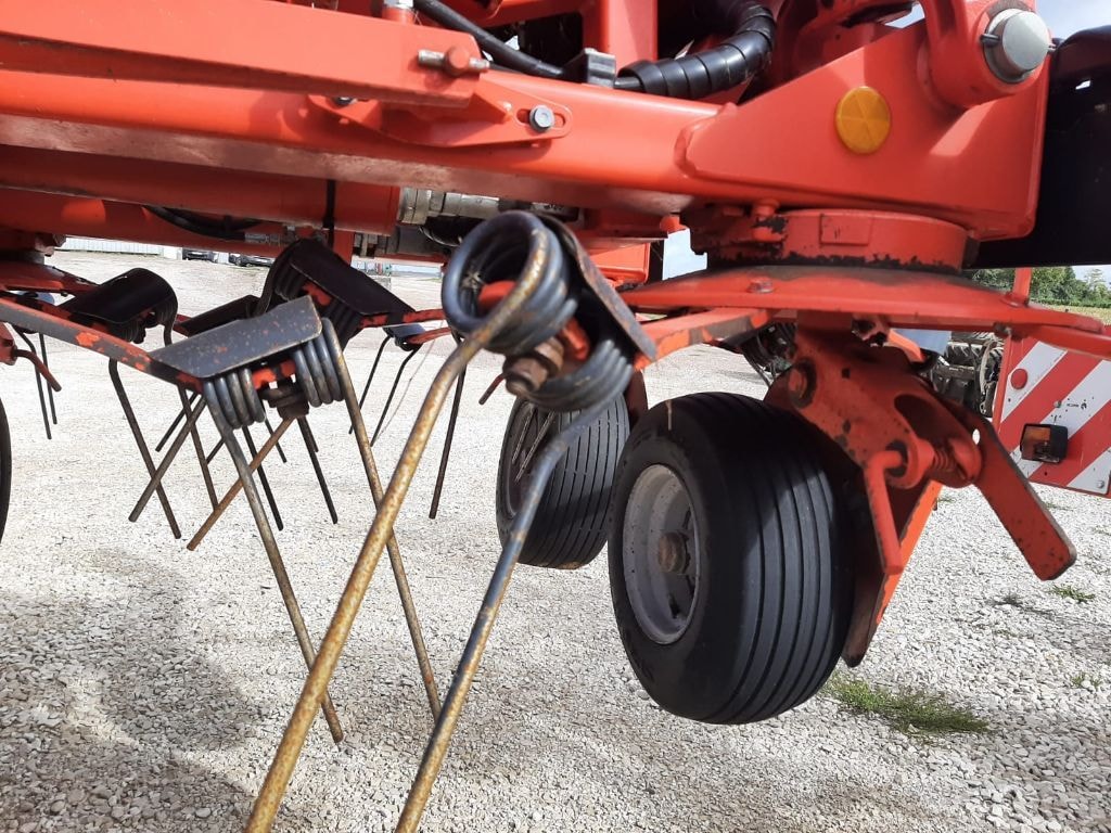 Faneuse KUHN GF 13012 T - photo slide 3