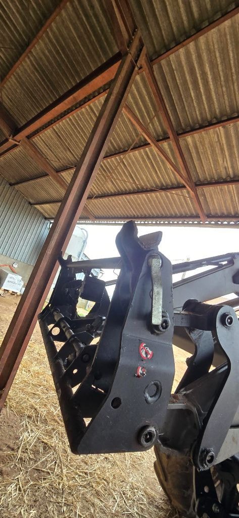 Tracteur chargeur NEW HOLLAND T6.155 - photo slide 12