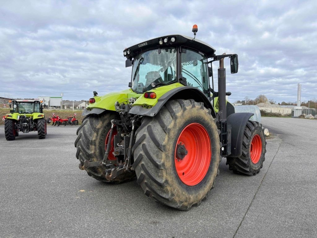 Tracteur CLAAS AXION 820 CIS - photo slide 2