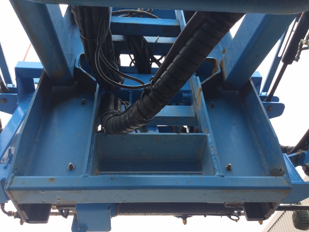 Pulverisateur automoteur BERTHOUD Raptor 3240 - photo slide 7