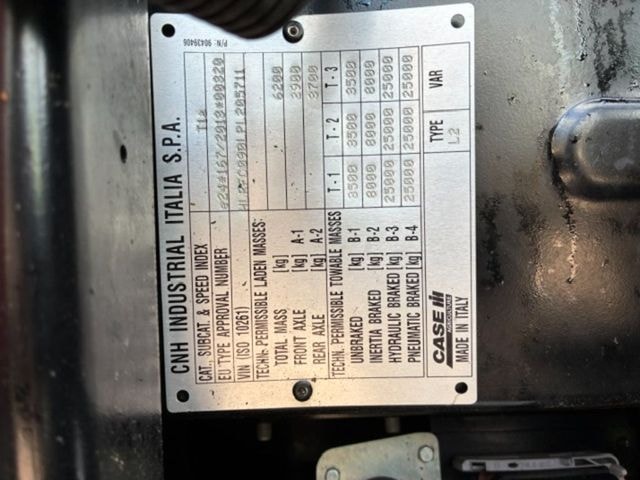 Tracteur CASE IH FARMALL 90C - photo slide 9