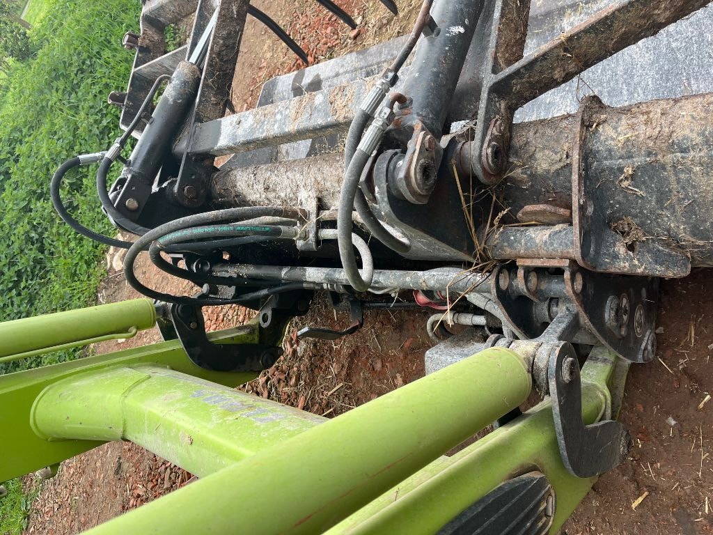 Tracteur chargeur CLAAS ARION 540 - photo slide 2