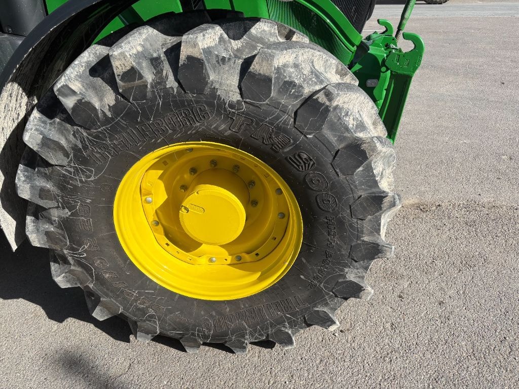 Tracteur JOHN DEERE 6M240 - photo slide 12