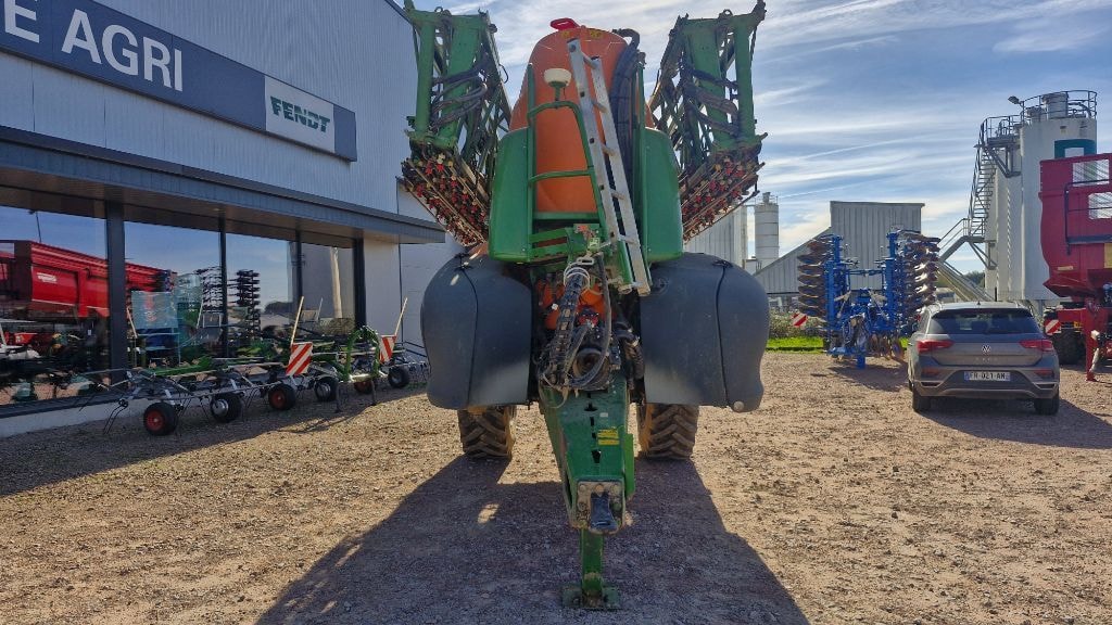 Pulverisateur AMAZONE UX 6201 - photo slide 10