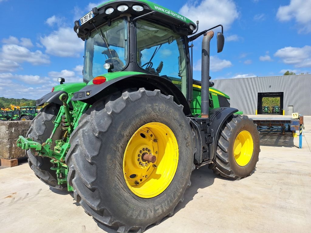 Tracteur JOHN DEERE 7230 R - photo slide 11