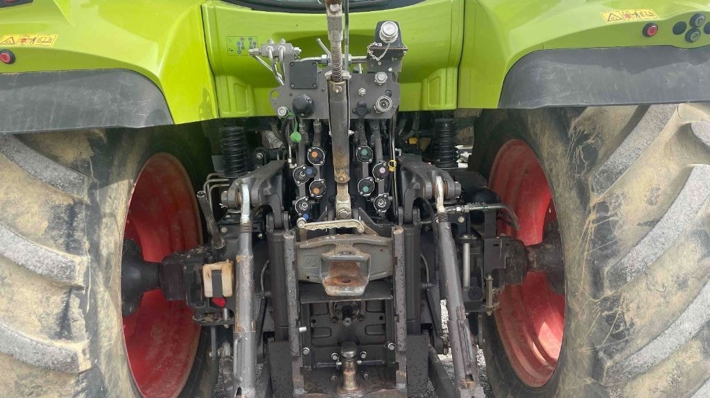 Tracteur CLAAS ARION 650 - photo slide 7